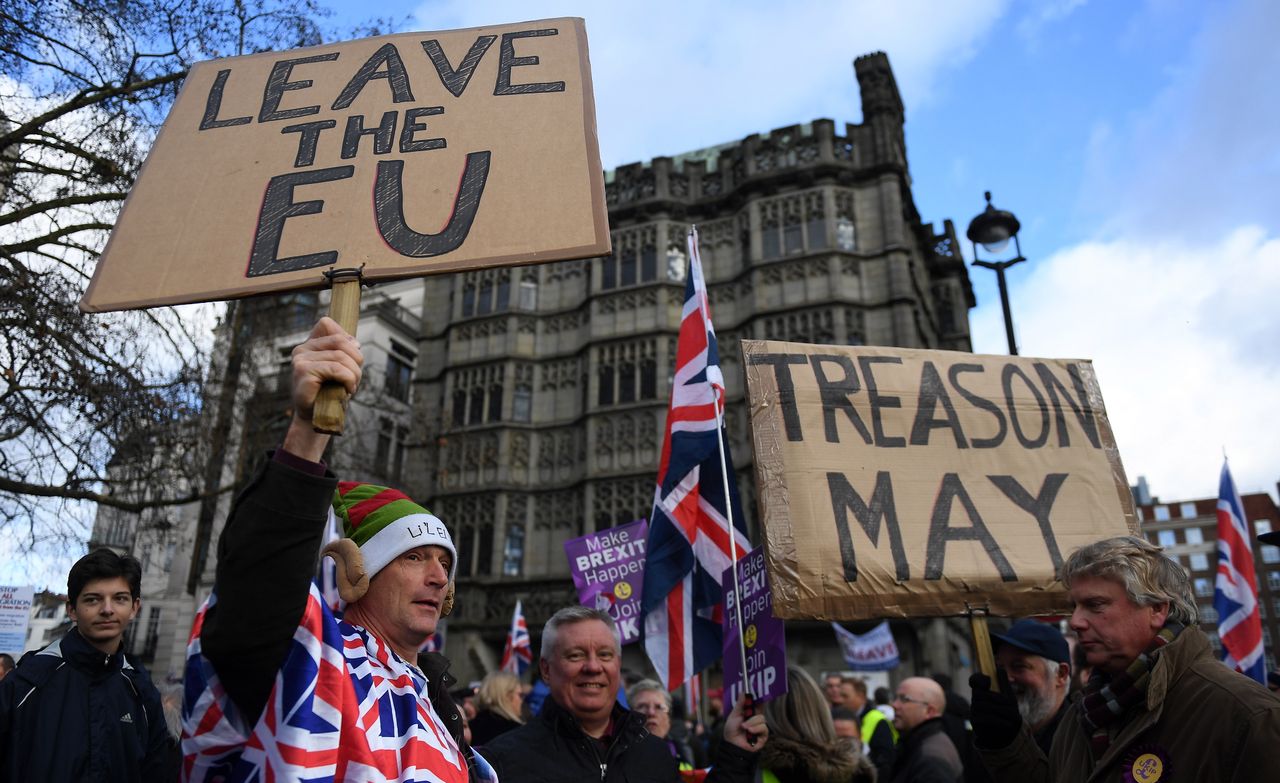 Pogróżki za brexit. Brytyjscy posłowie obawiają się o własne życie