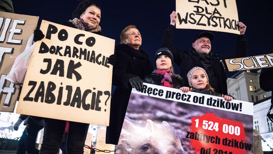 Protest obrońców zwierząt przed Pałacem Prezydenckim