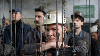 Górnicy na masówce w kopalni Rozbark