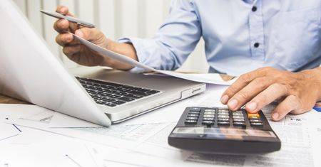 VAT-R. Jak wypełnić formularz?