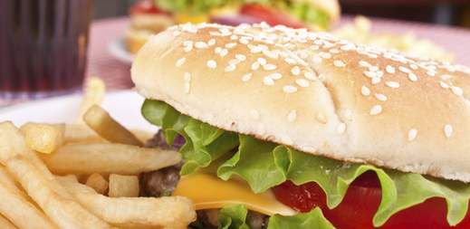Wiemy dlaczego jedzenie z McDonalda nie pleśnieje!
