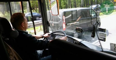 Inspektor ITD wsiadł za kierownicę zastępując kierowcę, który przekroczył czas pracy