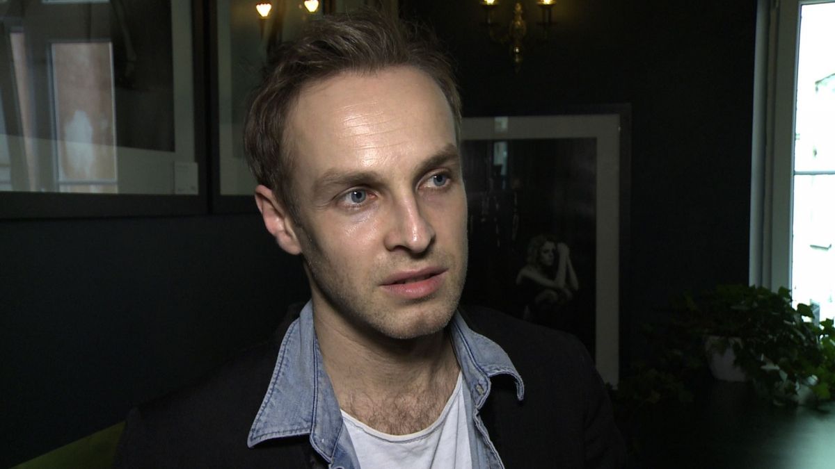 Artur Chamski poświęcił się w pełni życiu teatralnemu. W tym roku zagra ponad 300 spektakli