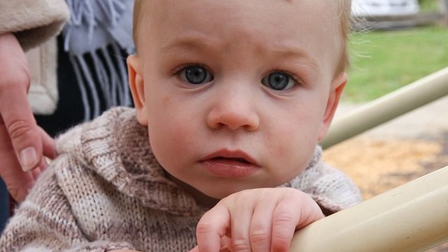 Wymioty i biegunka zwykle są oznaką zatrucia pokarmowego.