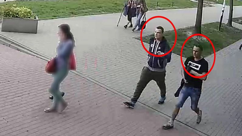 Uchwyceni na nagraniu złodzieje dokonali kradzieży w ekspresowym tempie.