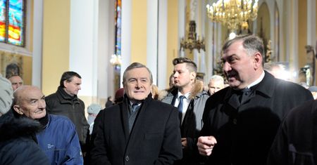 Duchowny dostał awans generalski. Gwiazdka "za wierność"