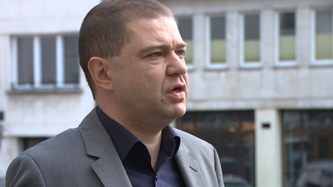 Piotr Szumlewicz nie jest już szefem Rady Mazowieckiej OPZZ. Odebrano mu członkostwo w organizacji