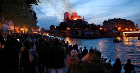 Katedra Notre Dame: Emmanuel Macron o odbudowie katedry