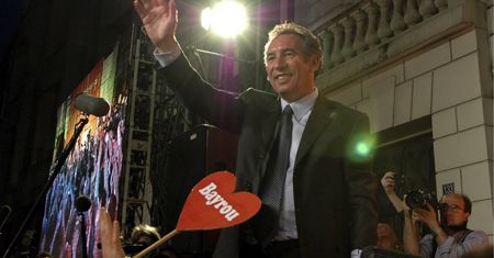 Bayrou nie poparł żadnego z kandydatów
