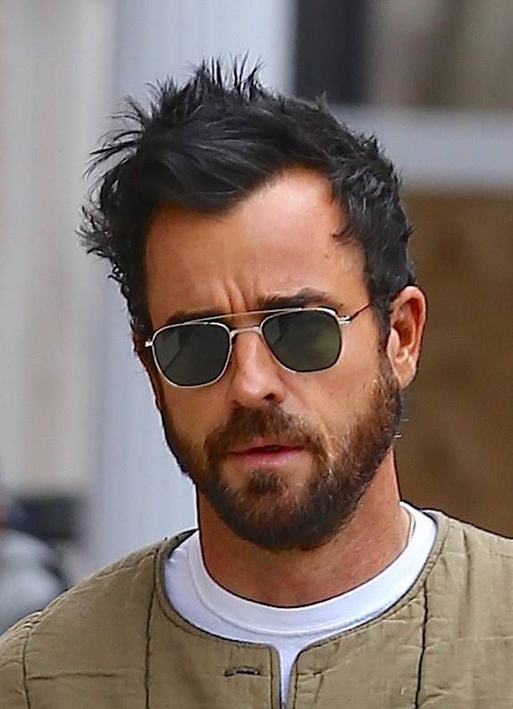 Zaniedbany Justin Theroux po rozstaniu z Jennifer Aniston