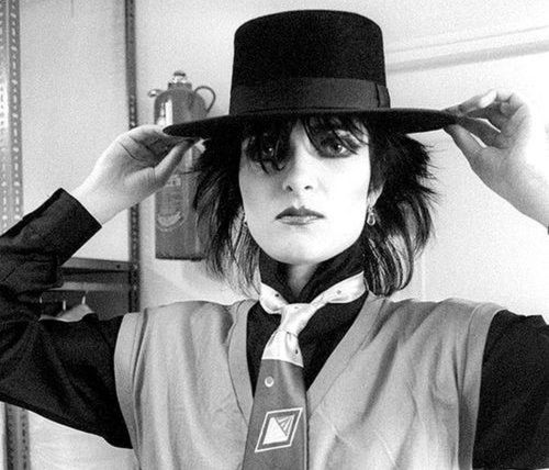 Ze sceny na ulicę: Siouxsie Sioux