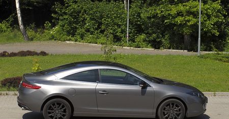 Renault Laguna Coupe