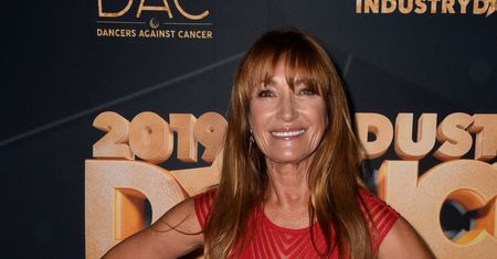 Jane Seymour wygląda jak nastolatka. Trudno uwierzyć, że ma 67 lat!