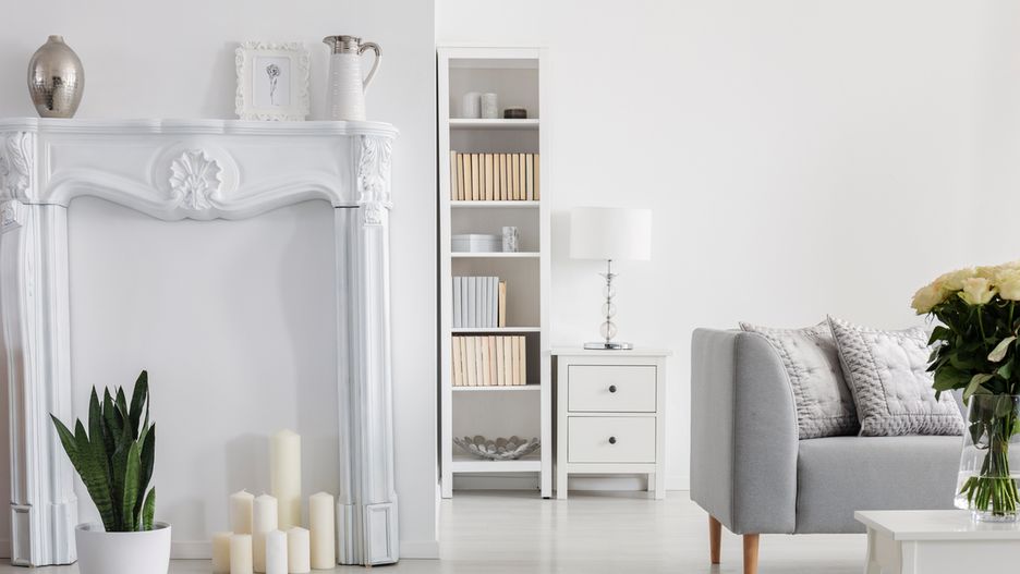 Styl glamour w domu świetnie współgra z minimalistycznymi  elementami wystroju