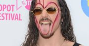 Michał Szpak zaszalał z makijażem jak nigdy. Tak perfekcyjne kreski na powiekach, to dzieło mistrza