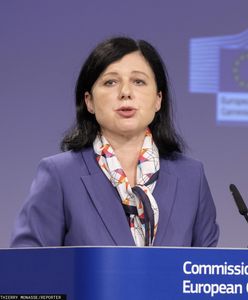 Czeskie media: PiS chciało umieścić "swojego człowieka" w gabinecie komisarz Jourovej