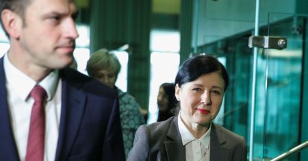 Unijna komisarz Vera Jourova w Polsce. "Środki unijne zależne od praworządności"?