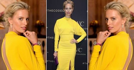 LOOK OF THE DAY: Karolina Kurkova stawia na kolor