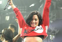 Demi Lovato: nawet świąteczny sweter nie ukrył jej seksownego ciała