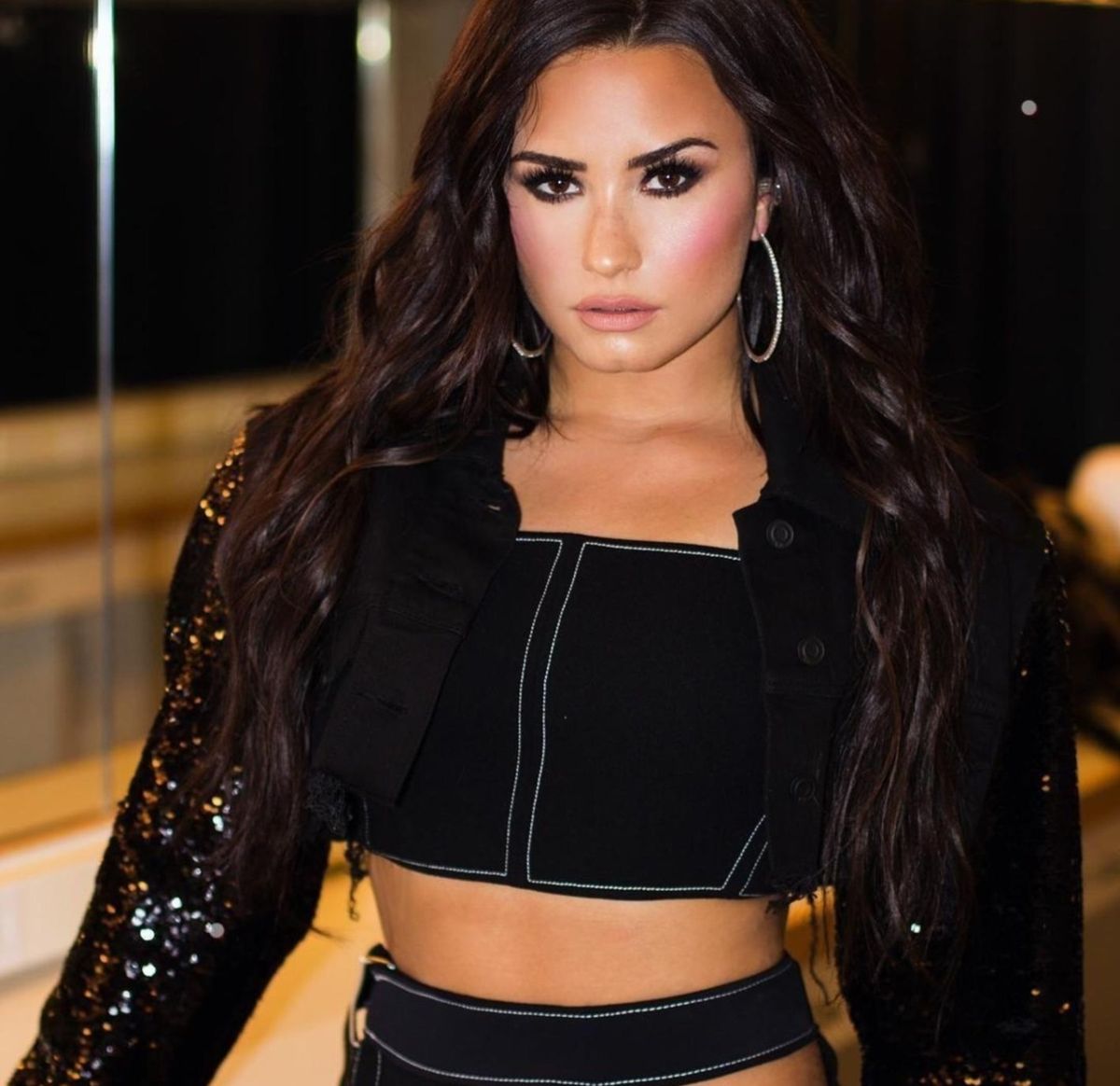 Mama Demi Lovato opowiedziała o przedawkowaniu przez nią narkotyków. "Nie wiedzieliśmy, czy przeżyje"