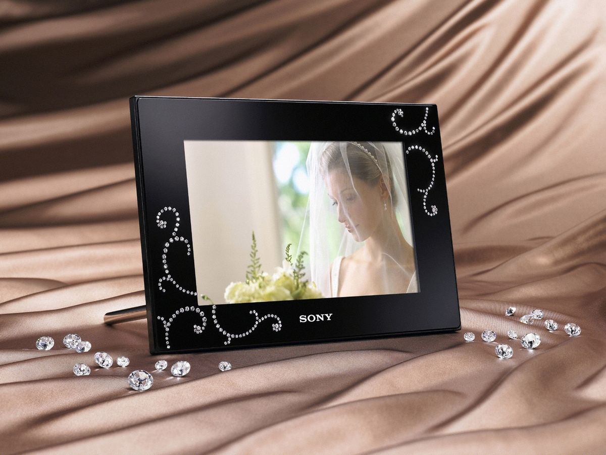 Cyfrowa ramka z kryształkami Swarovski