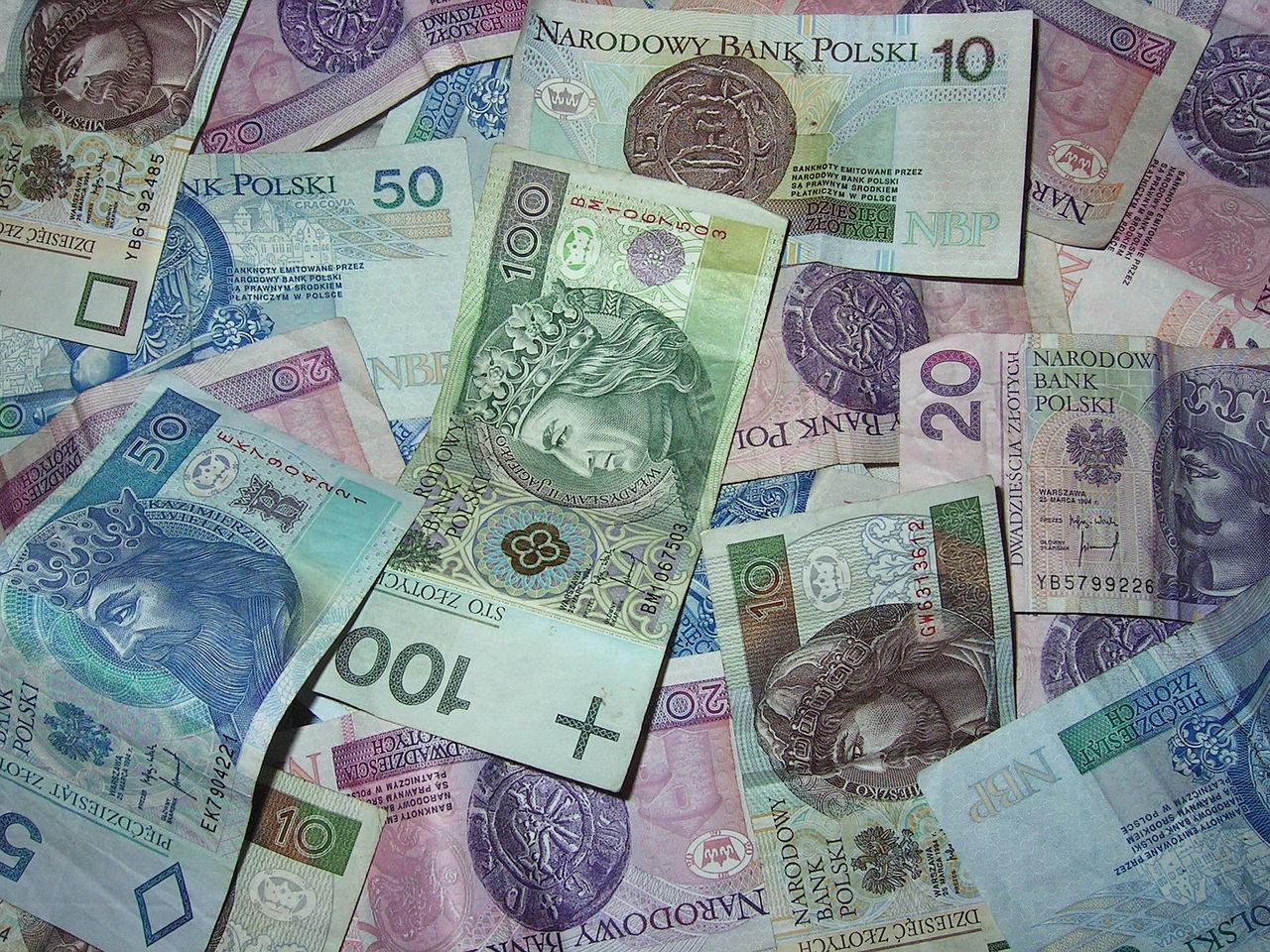 wymiana banknotów, fot. pixabay