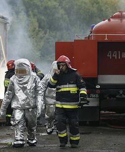 Płonie hala z magnezem w Chorzowie