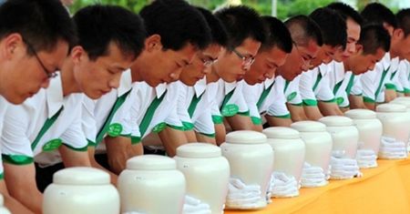 10 milionów ciał