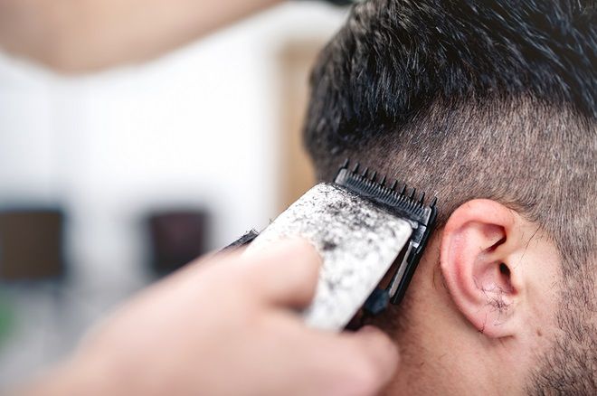 Jak mądrze wybrać profesjonalną maszynkę do strzyżenia włosów?