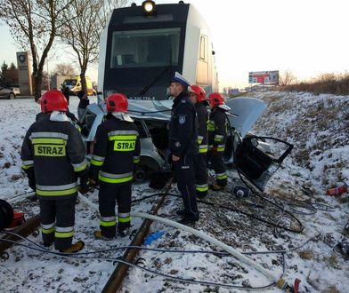 Tragedia na przejeździe kolejowym. Są zabici