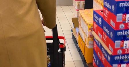 Przychodzisz tylko po bułki, a wychodzisz z pełną torbą zakupów? Dałeś się nabrać!