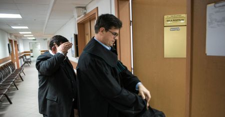 Dyplomata oskarżony o posiadanie sadystycznych nagrań. Proces jeszcze się nie zaczął