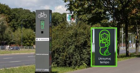 Warszawa. Totem rowerowy pomaga w utrzymaniu "zielonej fali". W stolicy będzie ich 30