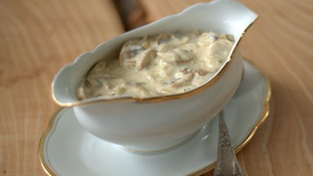 Sos pieczarkowy. Kremowy dodatek do dań
