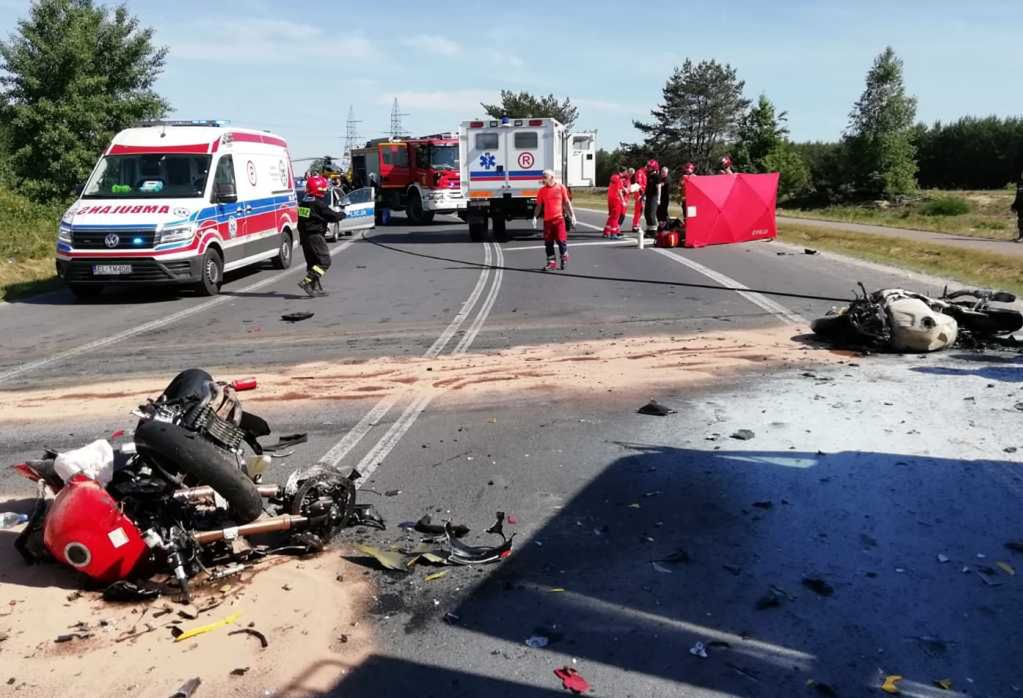 Niedzielna przejażdżka z tragicznym finałem. Nie żyje dwóch motocyklistów