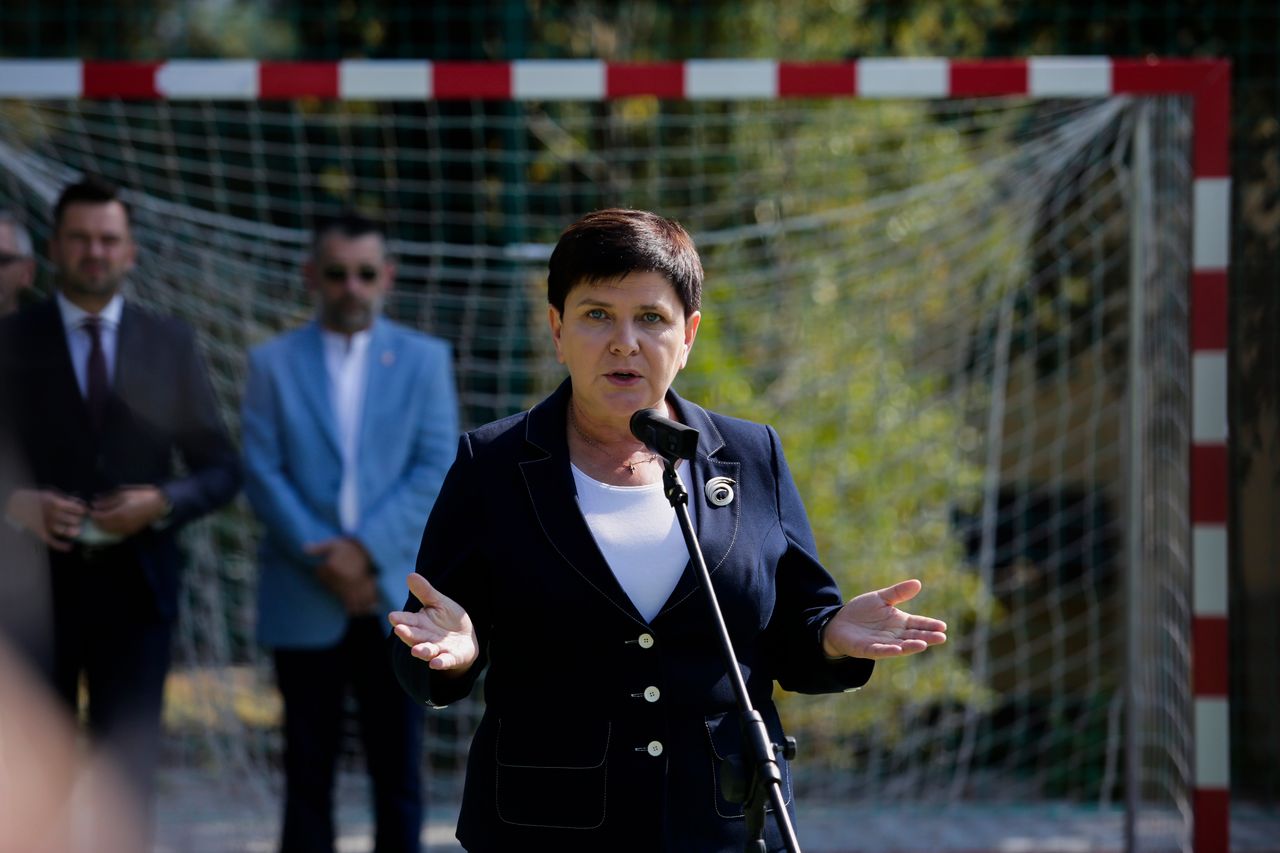 Beata Szydło obiecała "ciekawą szkołę". A w planie lekcji... religia i etyka wypierają informatykę