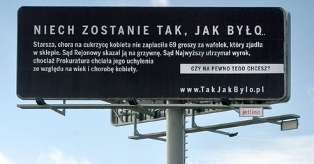 Błędy w kampanii Polskiej Fundacji Narodowej. Sąd dementuje treść jednego z billboardów