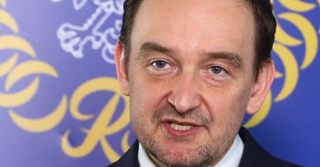 "Wyczyść krzesło po Żurku". Nie, w KRS nie rozlała się zupa