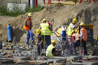 Koronawirus spowolni polską gospodarkę. BNP Paribas prognozuje wzrost PKB na 2-2,5 procent