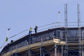 Ile zarabia się w budownictwie? Zobacz wyniki badania wynagrodzeń