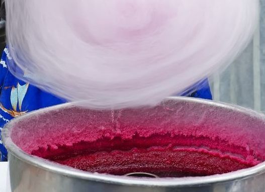 Ile cukru na patyku - czyli kilka faktów o cukrowej wacie