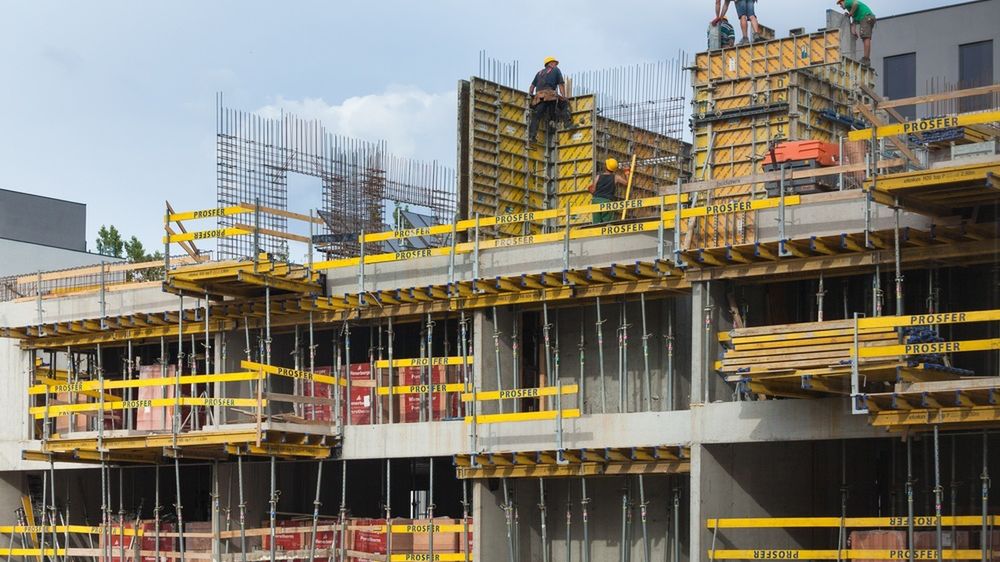 Deweloperzey mogliby budować dużo więcej mieszkań gdyby nie problemy z pracownikami. 