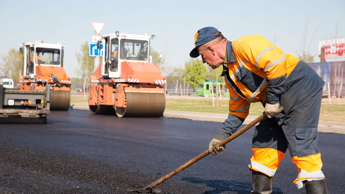 Sezon budowlany w pełni i w urzędach pracy jest coraz mniej takich, którzy pracy nie mogą znaleźć