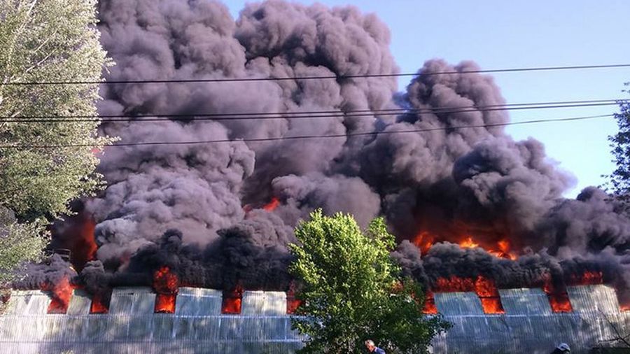 29 zastępów straży gasi pożar w Markowej