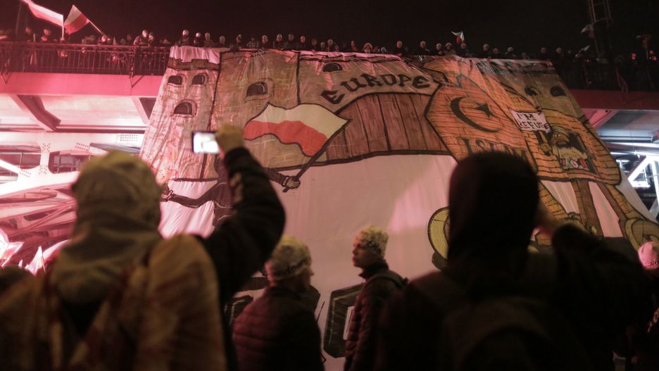 11 listopada pod hasłem "My chcemy Boga" ulicami Warszawy w marszu przeszło około 60 tys. osób