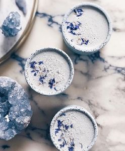 Księżycowe mleko. Tradycyjny przepis podbija Instagram