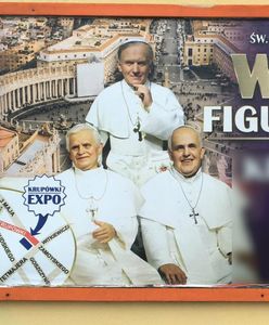 Bardzo niefortunna reklama na Krupówkach. Chodzi o zestawienie postaci