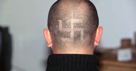 Szef MSWiA chce zwalczać neonazistów. Dzięki niemu kilka dni temu zyskali źródło finansowania