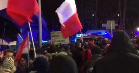 Protesty w stolicy. Ranny policjant, kilkanaście osób zatrzymanych