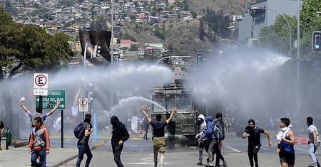 Chile. Milion manifestantów na ulicach Santiago protestowało przeciw rządowi